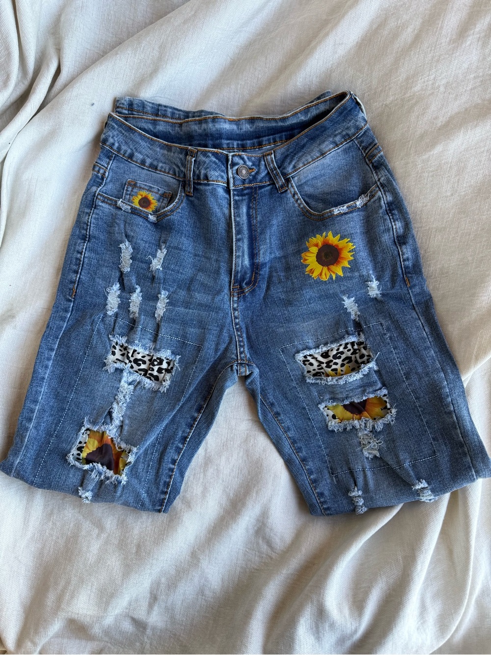Sunflower Patch Blue Jeans - Women - Size Small - Picture 6 of 7